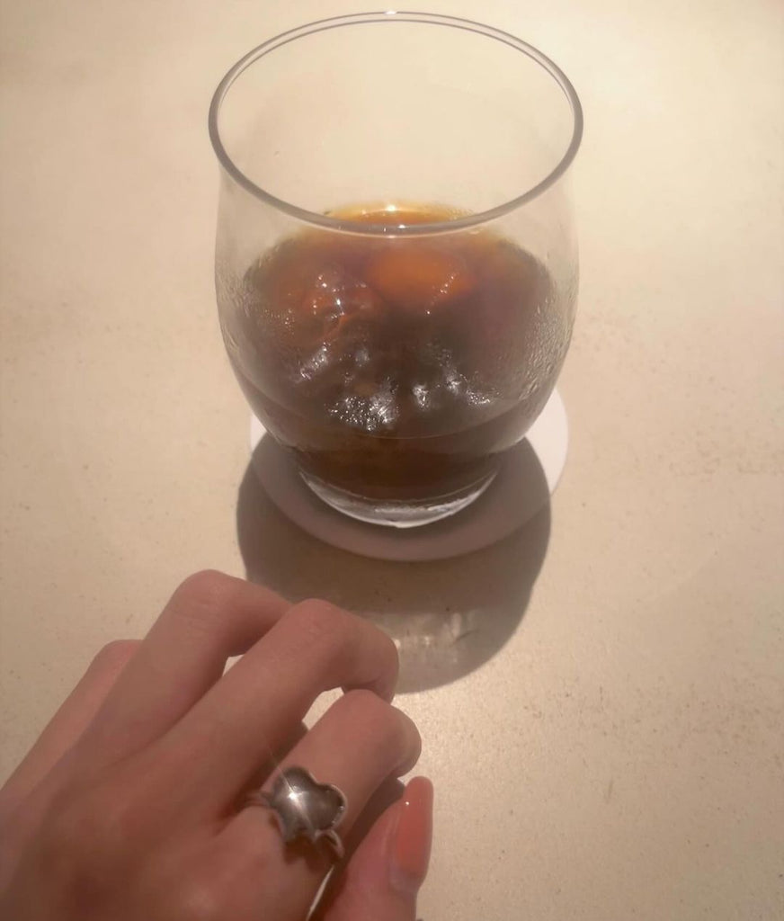 Drop heart pinky ring