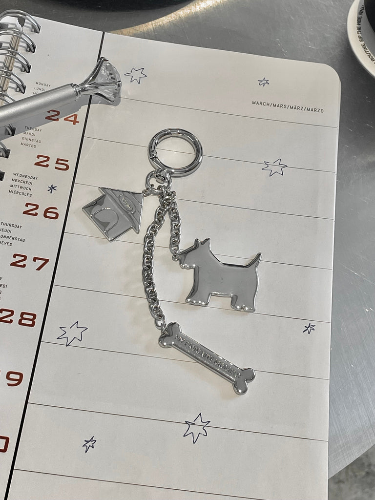 MY FAVORITE MOMENT key charm (dog)