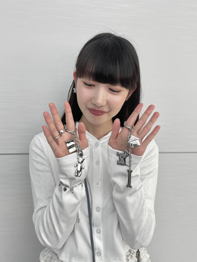 MY FAVORITE MOMENT key charm (dog)