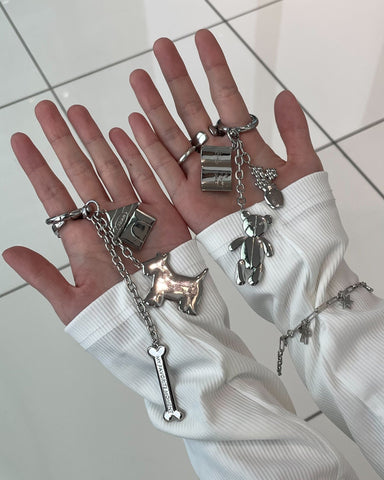 MY FAVORITE MOMENT key charm (dog)