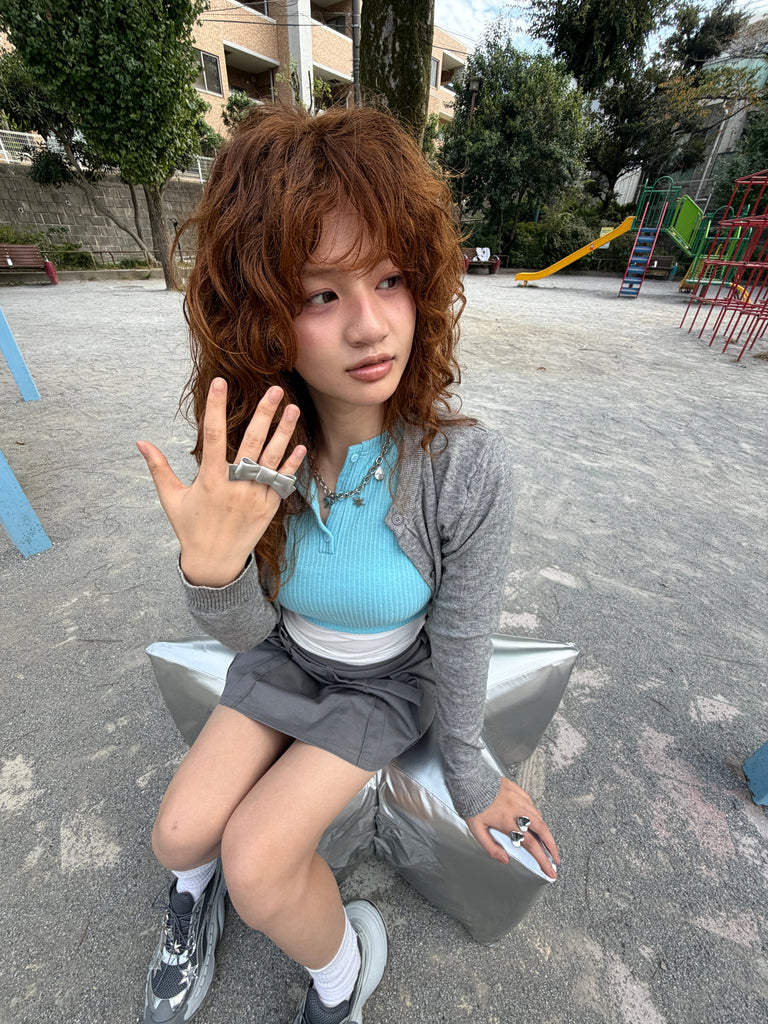 Bold ribbon ring