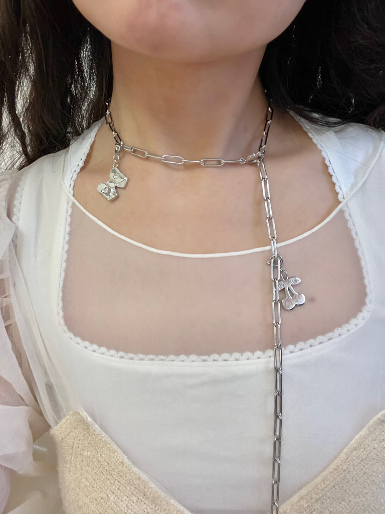 little sunny bite meets 33club charm (cherry)