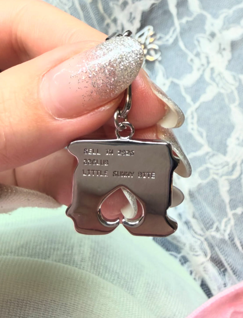 little sunny bite meets 33club charm (pan clip)