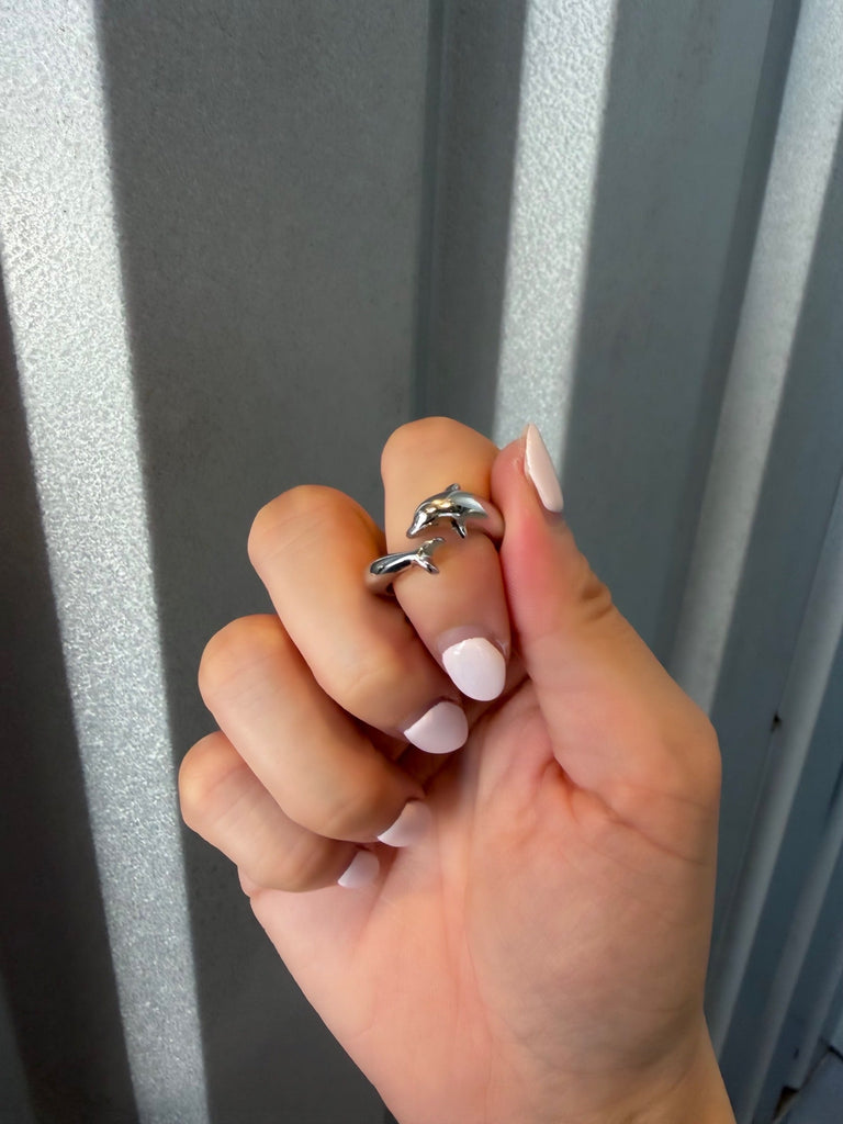 Dolphin ring (2)