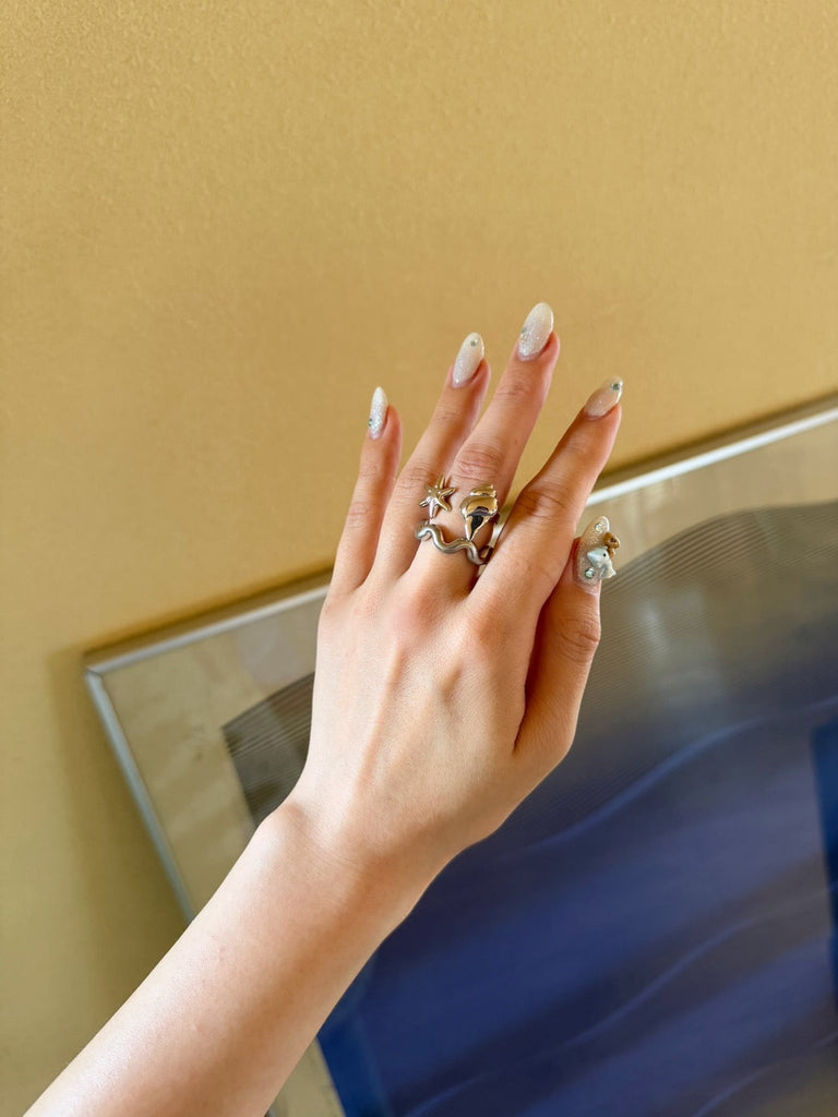 Sea wave ring