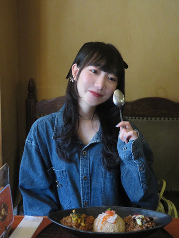 Motif ear cuff ( ribbon )