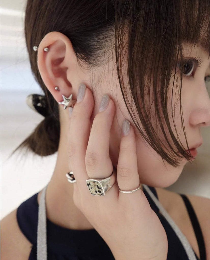 Swell hexagram pierce