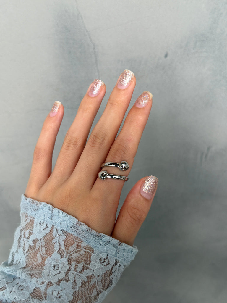 Open twist heart ring