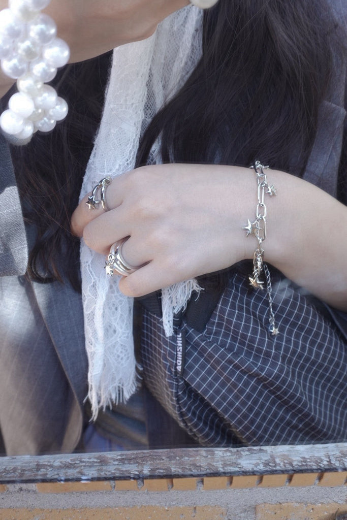 Open dancing hexagram ring