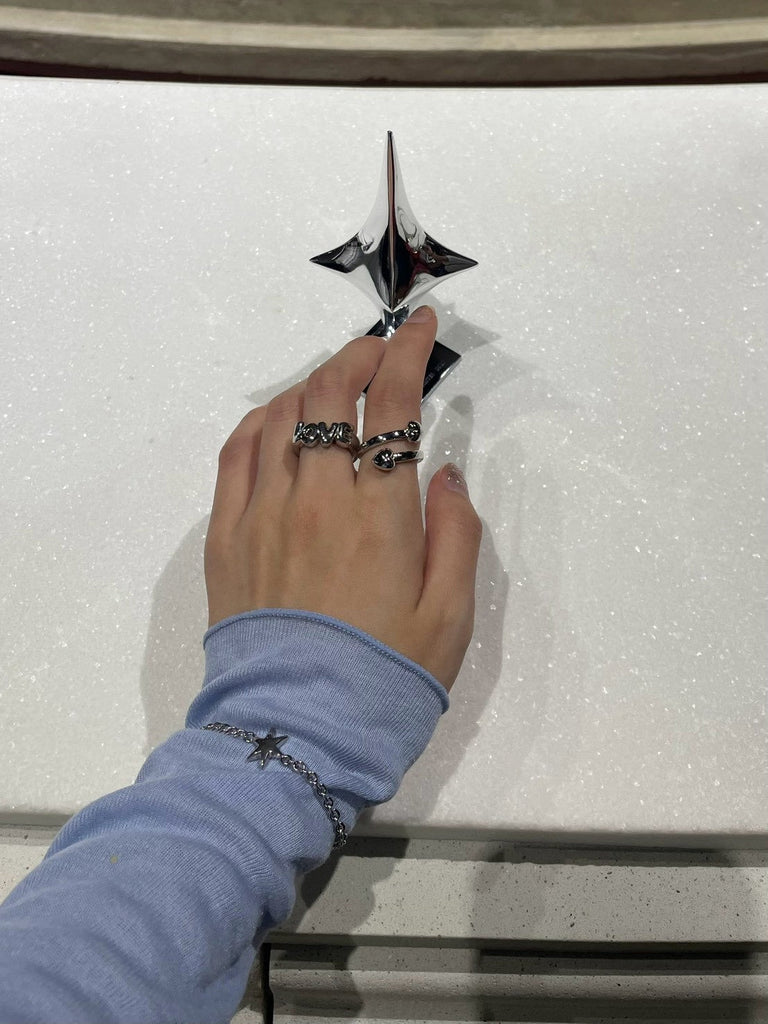 Open twist heart ring